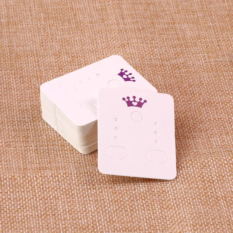 Az Egyetlen Egyedi Fülbevaló Kijelző Kártyák 200pcs/sok Fehér a Nyomtatás Korona Papír Ékszerek Dispaly Kategória/Kártyák Kínából Design Kép 1