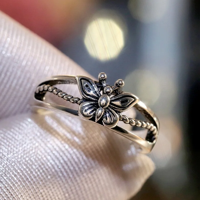 CAOSHI Retro Magas Minőségű, Ezüst Bevonatú Ujj Gyűrű a Nők Faragott Pillangó Alakú Üreges Ki Tervezés Zenekar Jubileumi Ékszerek Kép 2