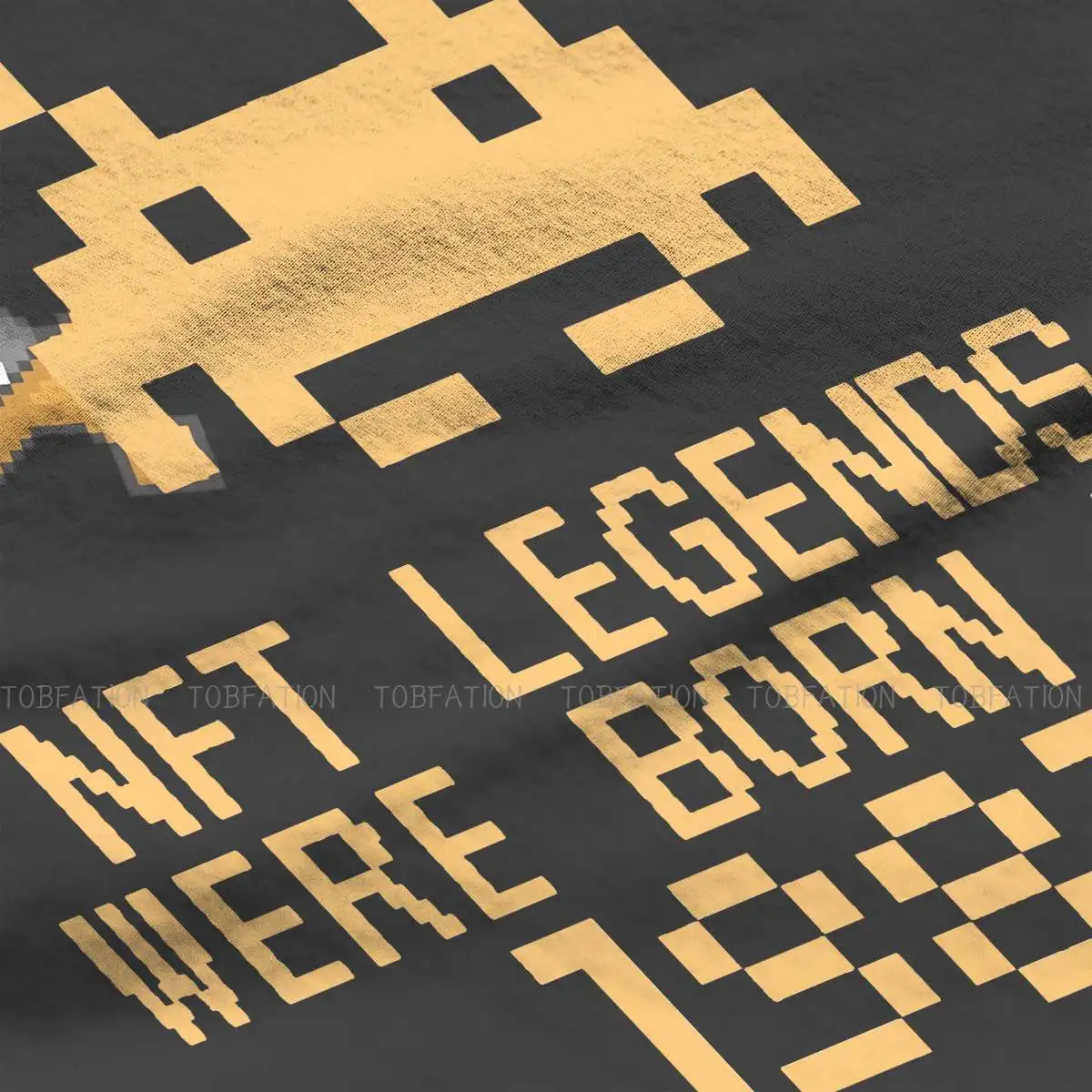 NFT Nem Helyettesíthető Tokenek TShirt a Férfiak Space Invaders Legenda Született, 1981-Ben Lágy Nyári Tee Póló Újszerű, Új Design Laza Kép 2