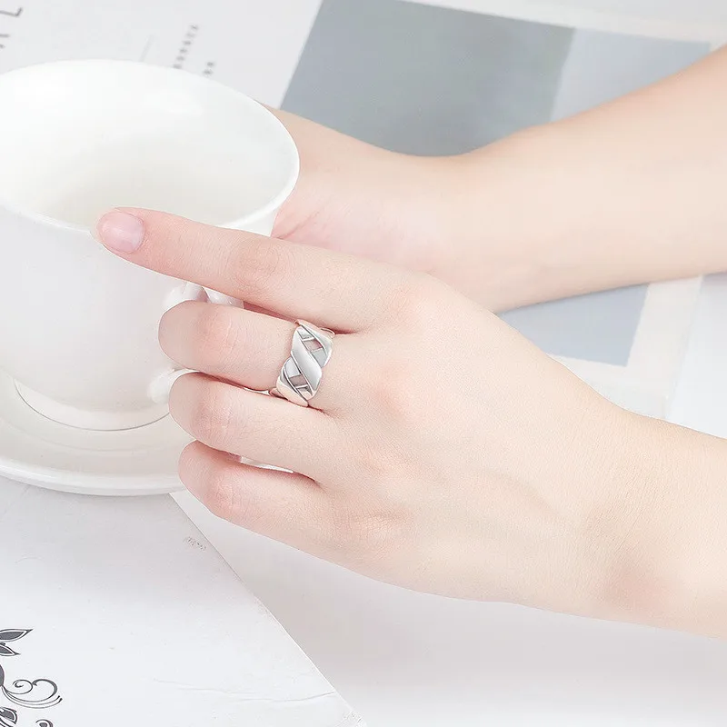 Új Divatos Ezüst Színű Kereszt Gyűrűk Nők Esküvői Férfi Ékszerek Gyűrűk Ujját Nagykereskedelmi Kép 4
