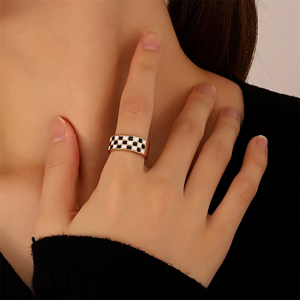 Új Bohém Zománc Kerek Fém Gyűrű Geometriai Fehér, Fekete, Nyitott, Állítható Ujj Gyűrű a Nők Lány Nyilatkozat Jewelry2021 Kép 4