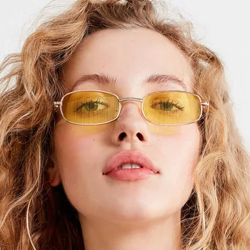 1db Vintage Retro Árnyalatok Téglalap Napszemüvegek UV400 Kis Fém Négyzet alakú Keret, víztiszta Lencse Nap Szemüveg Szemüveg Férfiak Nők Szemüveg 1