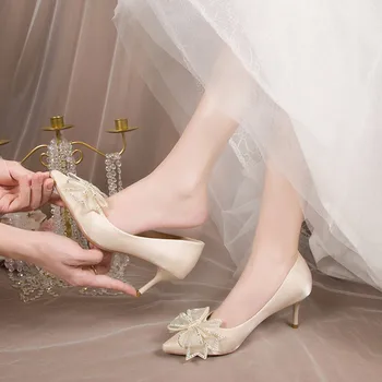 HKXN Női 6cm Magas Sarkú cipő Divat Esküvői Bankett Ruha Női Magas Sarkú Íj Csomót, Menyasszony, Koszorúslány Cipők 2021 Sztriptíz táncos Tűsarok 2