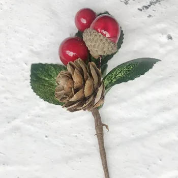 Karácsonyi Piros Bogyó, valamint fenyőtoboz Karácsonyi Felveszi a Holly Ágak Ünnepi Dekoráció Nagy Mellett, Dekoráció, Kézműves virág