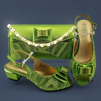 Olasz Design D. Zöld Szín a Divat Különleges Pillangó-Kont Forma, Stílus Fél, Női Cipő, Táska Szett Díszített Strasszos 1